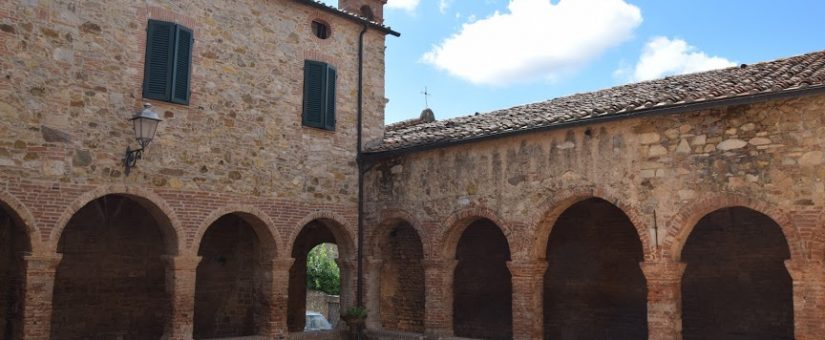 Passeggiata nel borgo di Suvereto