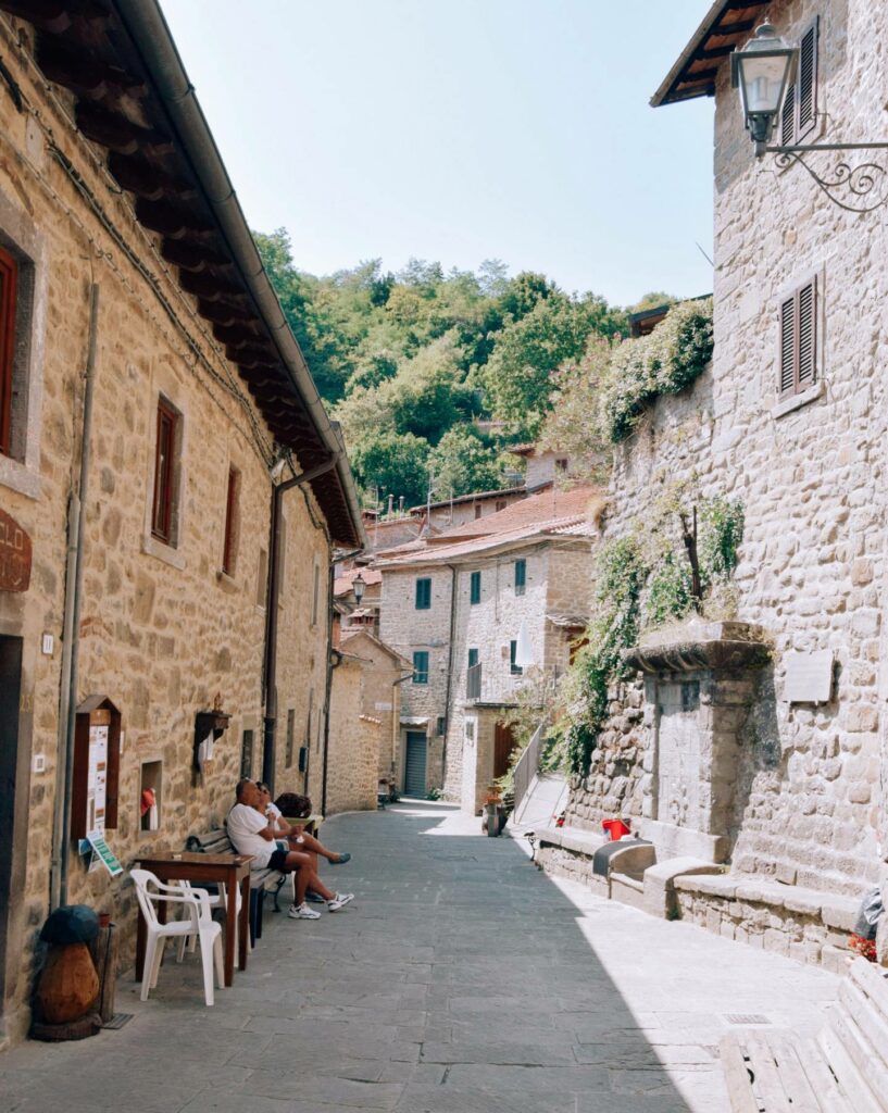 Raggiolo, cosa vedere e cosa fare in questo antico nel Casentino